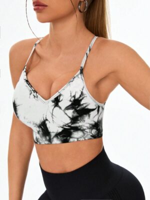 Women’s Seamless Sports Bra With Random Printed Camisole